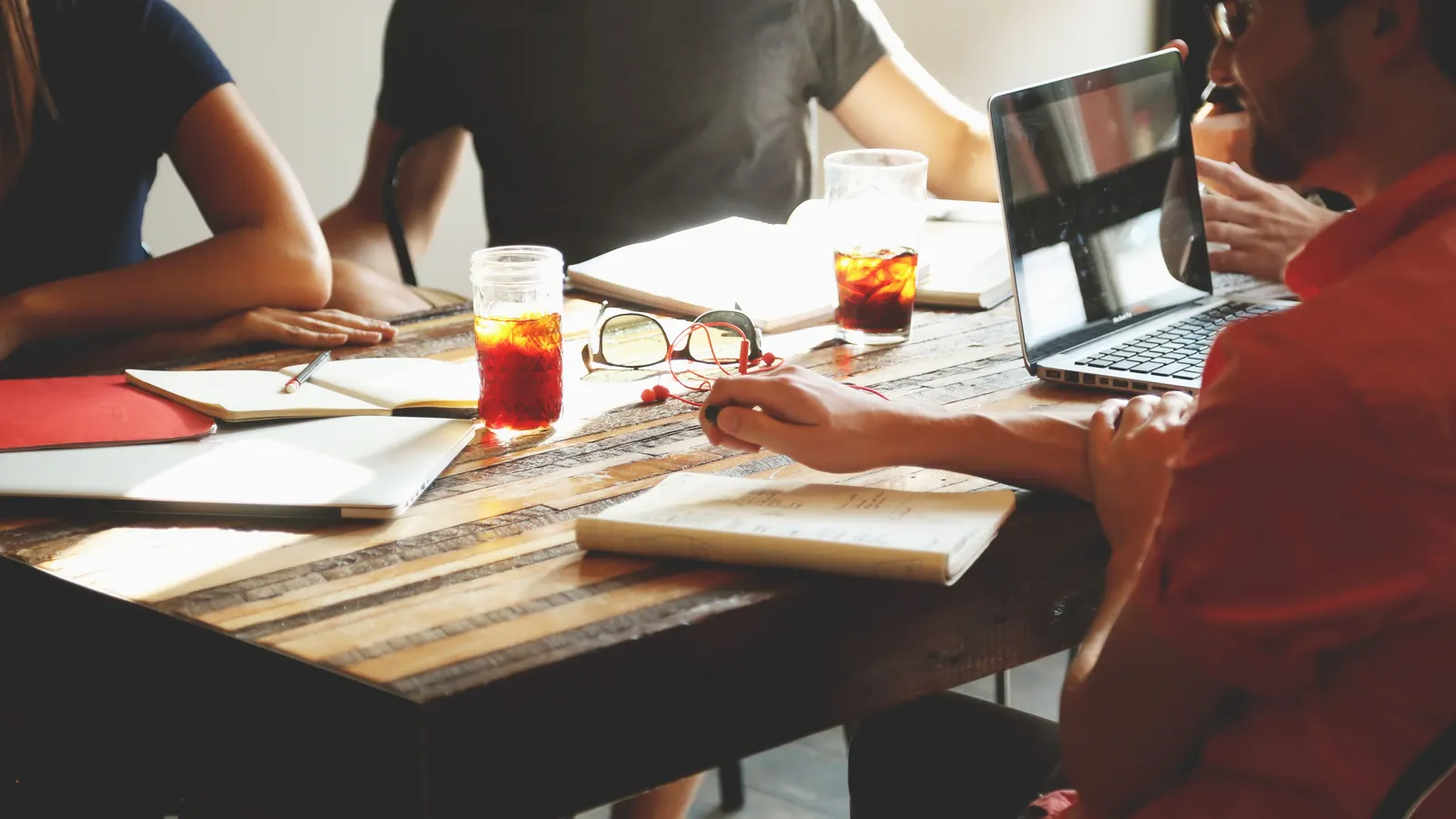 How to Check if a Business Name Is Available (India & US)